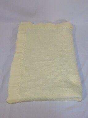 VTG Esmond Baby Blanket Thin Yellow Acrylic Satin Trim Edge Waffle Weave 33" 43"